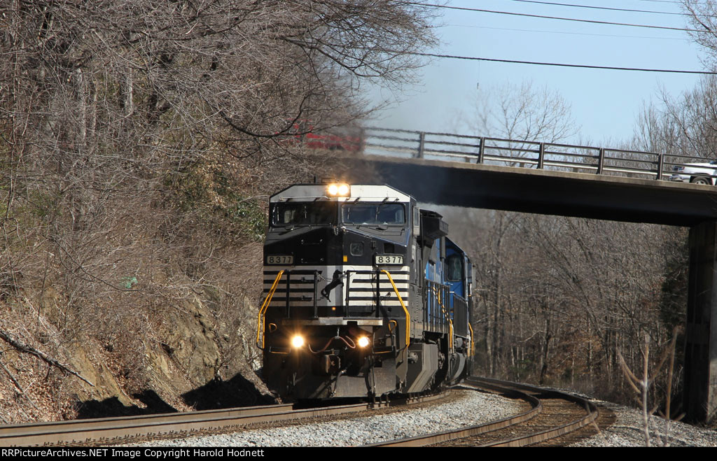 NS 8377 leads train 159 southbound